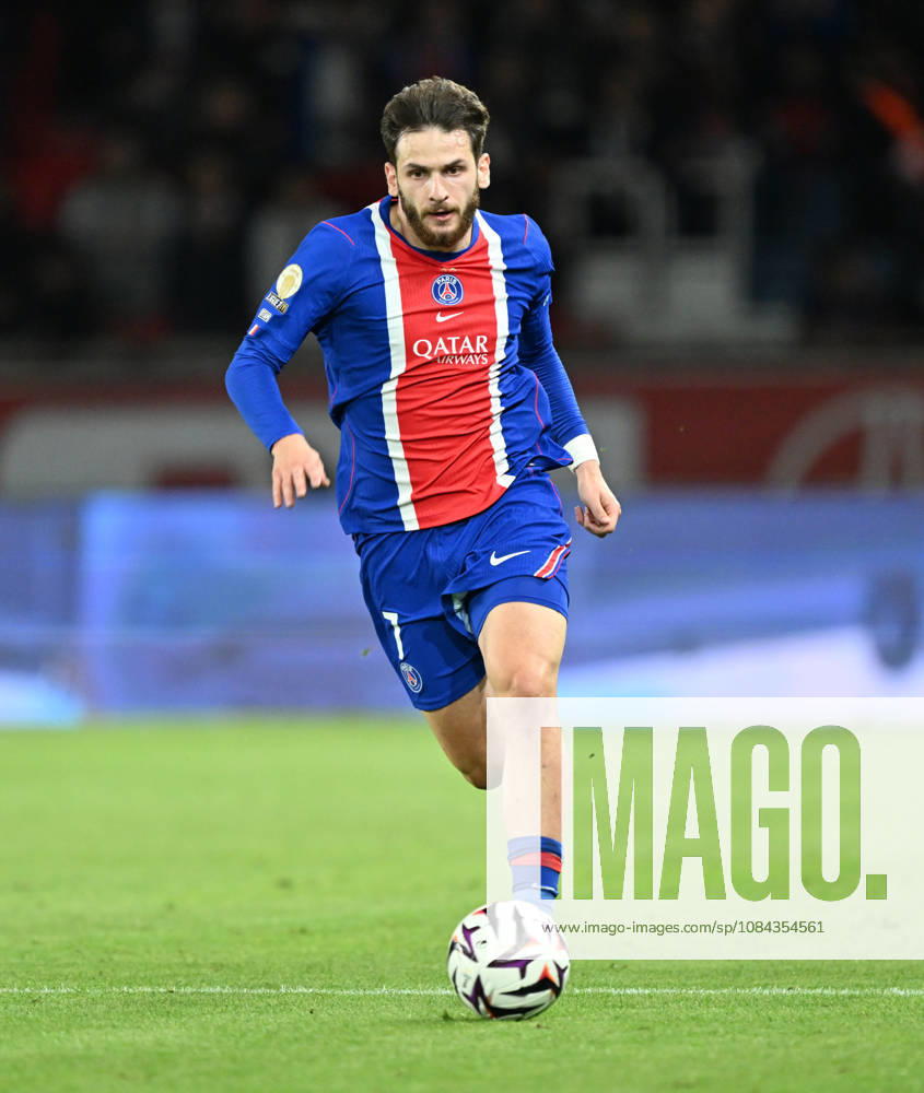 PSG v Le Mans FC - French Ligue 1 PARIS, FRANCE - OCTOBER 10: Khvicha Kvaratskhelia of Paris Saint - Germain in action during the French Ligue 1 (L1) soccer match between Paris Saint-Germain (PSG) and Le Mans FC at Parc des Princes stadium in Paris, France on October 10, 2026. Mustafa Yalcin Anadolu Paris France. Editorial use only. Please get in touch for any other usage.