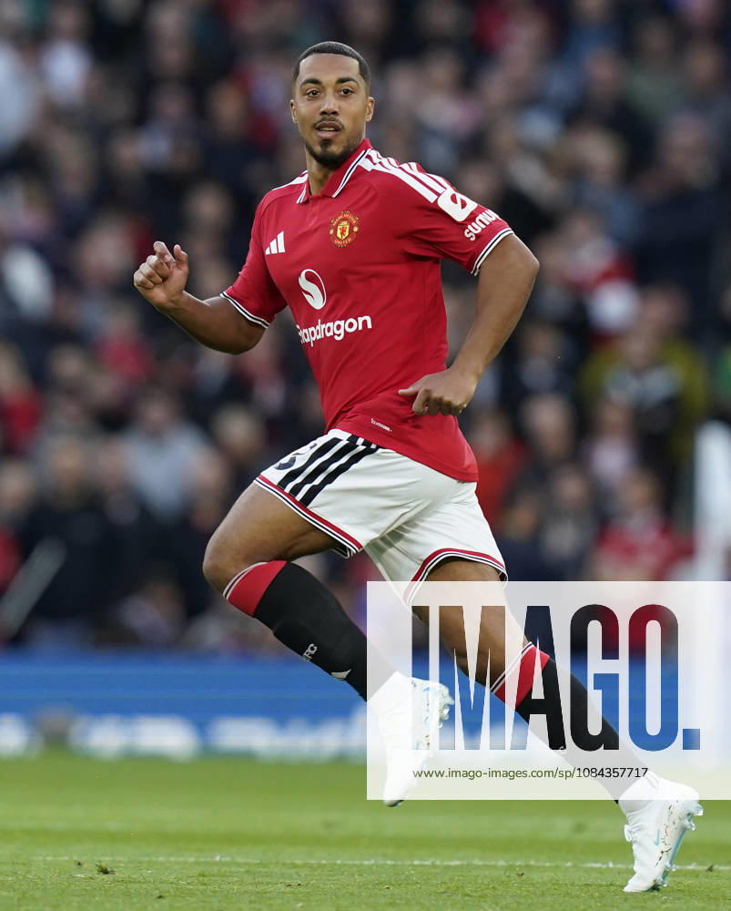 Manchester, England, 10th October 2026. Youri Tielemans of Manchester United, ManU during the Manchester United vs Tottenham Hotspur Premier League match at Old Trafford, Manchester. Picture credit should read: Andrew Yates Sportimage . SPI_126_AY_MANUTD_SPURS SPI-5058-0126