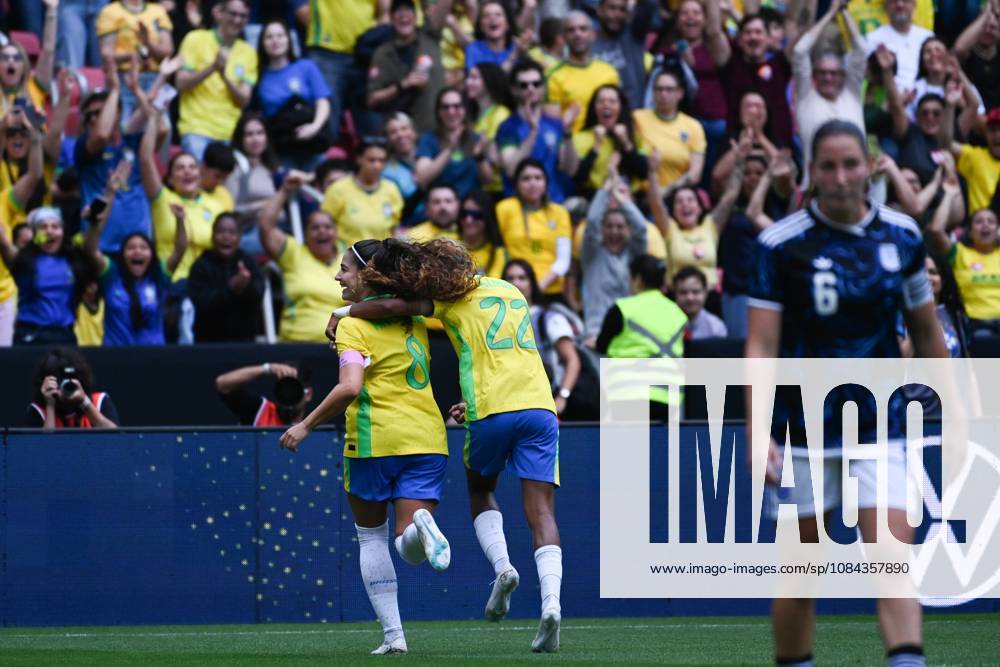 Match between Brazil and Argentina for the women s national team, Nationalteam friendly Ribeiro scores the goal during the match between Brazil and Argentina, valid for the friendly of the women s national team, held at the Beira-Rio stadium, in Porto Alegre this Saturday (10). Porto Alegre Rio Grande do Sul Brasil