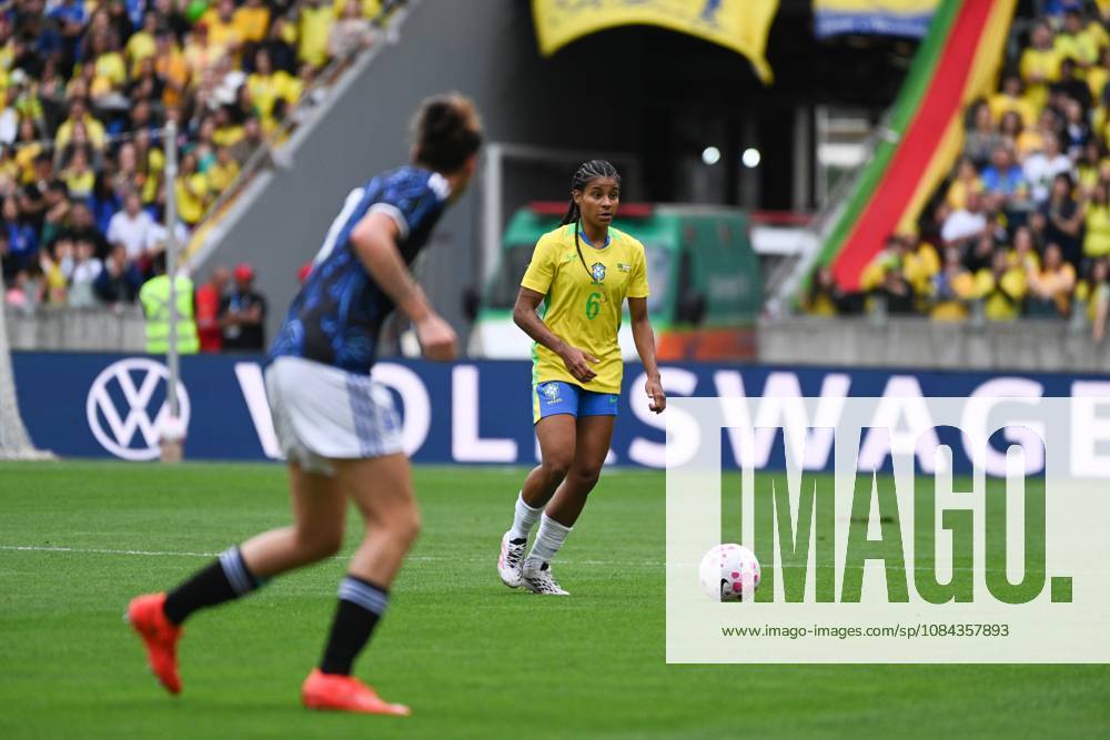 Match between Brazil and Argentina for the women s national team, Nationalteam friendly Bahia during the match between Brazil and Argentina, valid for the friendly of the women s national team, held at the Beira-Rio stadium, in Porto Alegre this Saturday (10). Porto Alegre Rio Grande do Sul Brasil