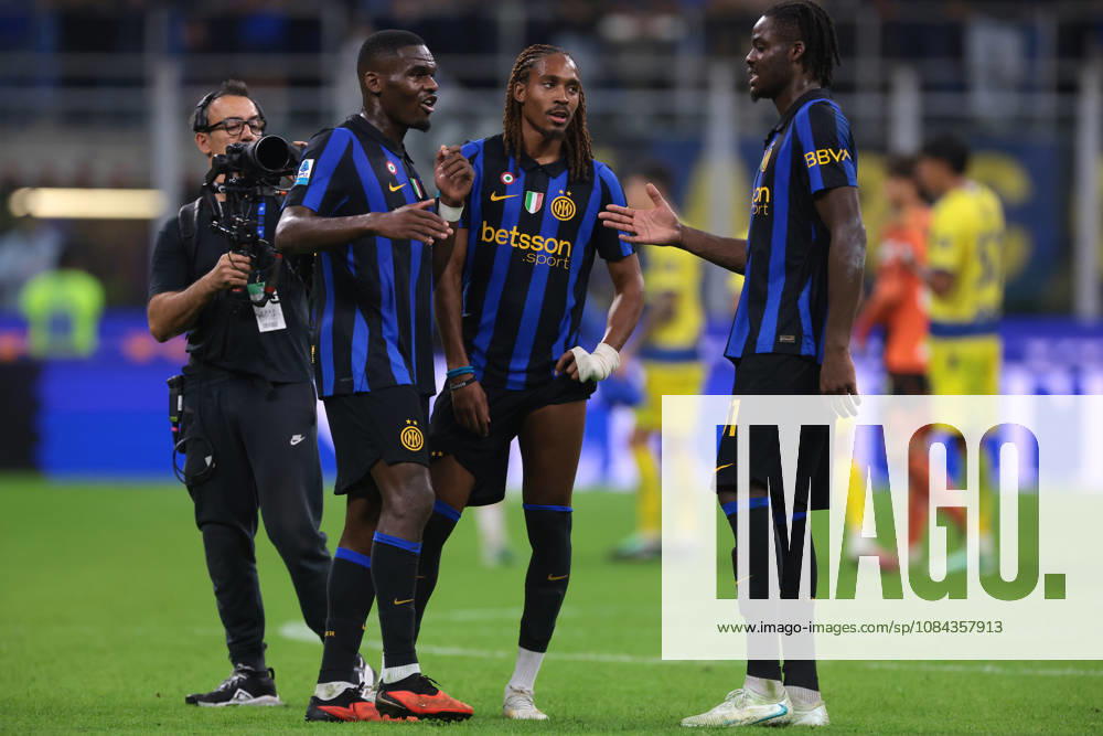 FC Internazionale v Parma Calcio 1913 - Serie A - Season 2026-2027 Milan, Italy, 10th October 2026. Djed Spence of FC Internazionale discusses with team mates Ange-Yoan Bonny and Yann Bisseck following the FC Internazionale vs Parma Calcio 1913 Serie A match at Giuseppe Meazza, Milan. Picture credit should read: Jonathan Moscrop Milan Stadio Giuseppe Meazza Italy