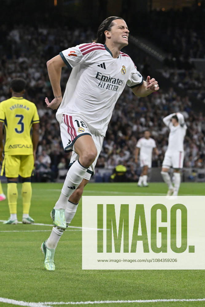 18 ALVARO CARRERAS of Real Madrid CF laments during the match on Matchday 8 of the 2026-27 National League First Division Championship between REAL MADRID C.F. and VILLARREAL CF, played at the Bernabeu Stadium on October 10, 2026, in Madrid, Spain. REAL MADRID C.F. Vs. VILLARREAL CF - 2026 27 National League First Division Championship 10.10.26 - ZUMAc312 20261010_zsp_c312_119