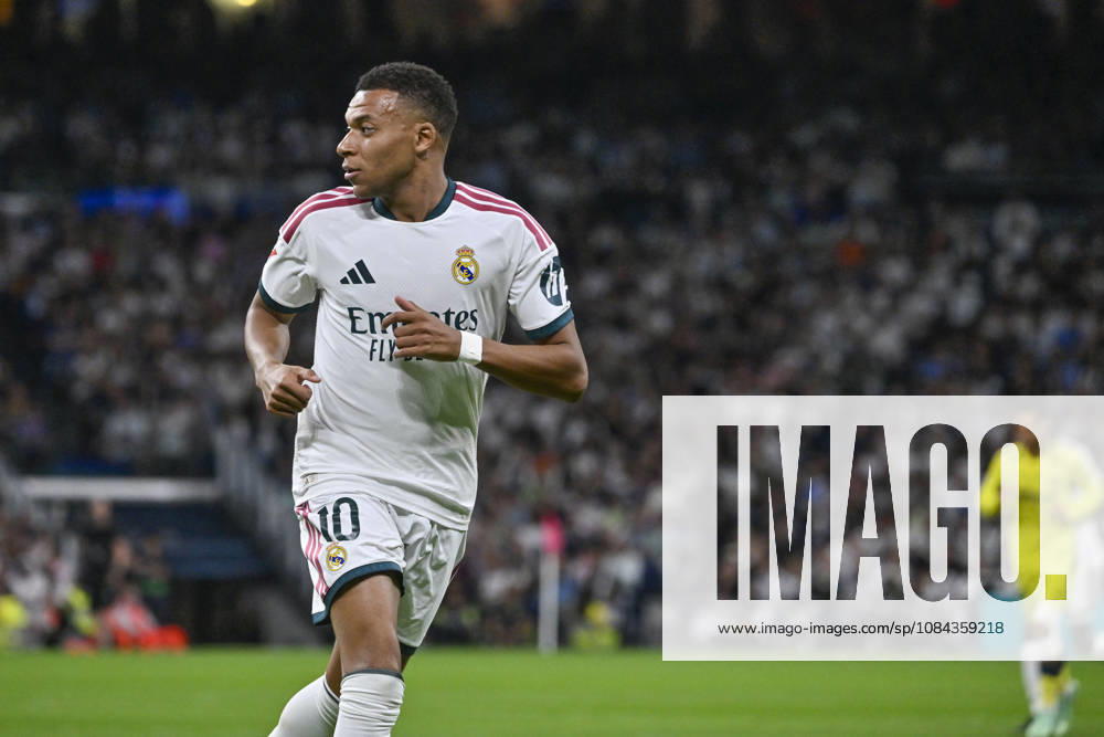 10 KYLIAN MBAPPE of Real Madrid CF during the match on Matchday 8 of the 2026-27 National League First Division Championship between REAL MADRID C.F. and VILLARREAL CF, played at the Bernabeu Stadium on October 10, 2026, in Madrid, Spain. REAL MADRID C.F. Vs. VILLARREAL CF - 2026 27 National League First Division Championship 10.10.26 - ZUMAc312 20261010_zsp_c312_126