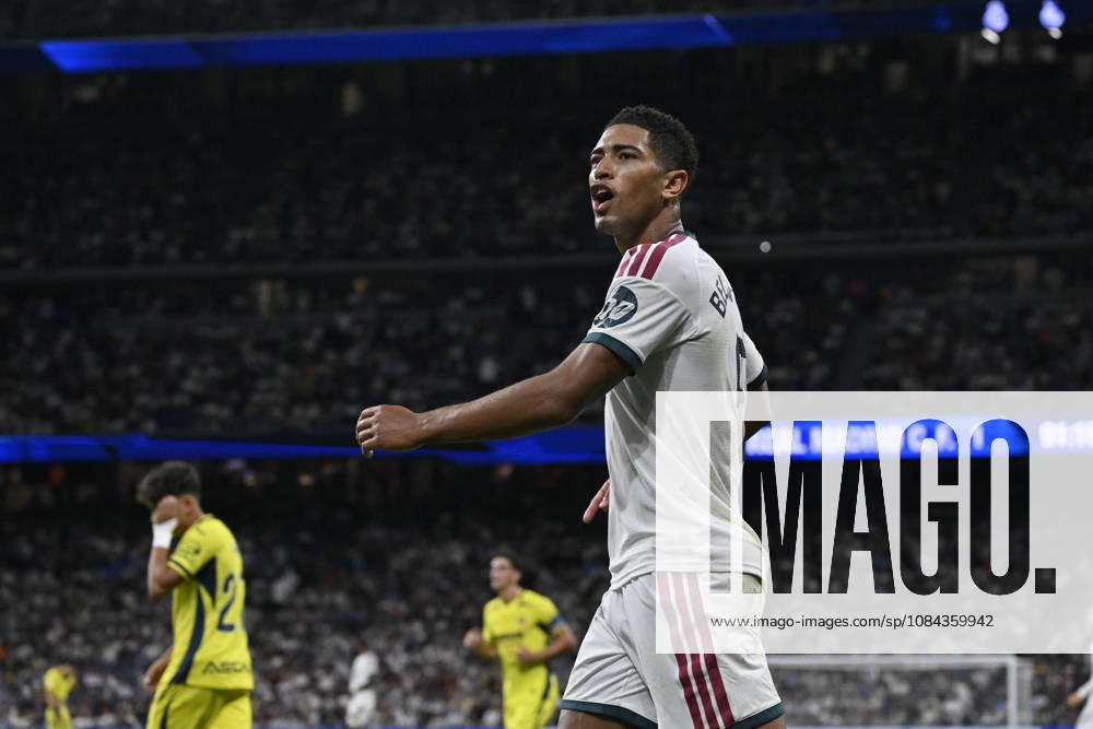 5 JUDE BELLINGHAM of Real Madrid CF heads toward the stands during the match on Matchday 8 of the 2026-27 National League First Division Championship between REAL MADRID C.F. and VILLARREAL CF, played at the Bernabeu Stadium on October 10, 2026, in Madrid, Spain. REAL MADRID C.F. Vs. VILLARREAL CF - 2026 27 National League First Division Championship 10.10.26 - ZUMAc312 20261010_zsp_c312_270