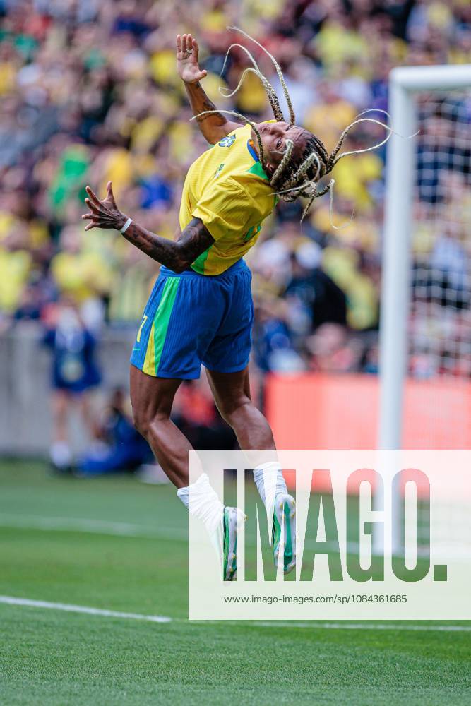 Match between Brazil and Argentina friendly 2026 Porto Alegre (RS), 10 10 2026 - Friendly match Women s national team, Nationalteam Brazil vs Argentina - Geise scores and celebrates her goal in the match between Brazil and Argentina, valid for the 2026 friendly match held at the Beira Rio stadium, in the city of Porto Alegre, on the afternoon of this Saturday, October 10, 2026. Credit: Wellington Rosa PHD Press TheNews2.(Foto: Phd Press Thenews2 imago images) SPO