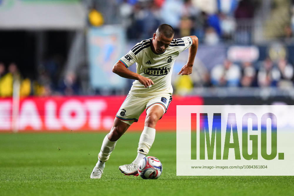 Philadelphia Union Midfielder Cavan Sullivan (6) passes the ball during the first half of an MLS, Fussball Herren, USA match against Real Salt Lake at Subaru Park in Chester, Pennsylvania. CSM Chester United States of America - ZUMAc04_ 20261010_zma_c04_270