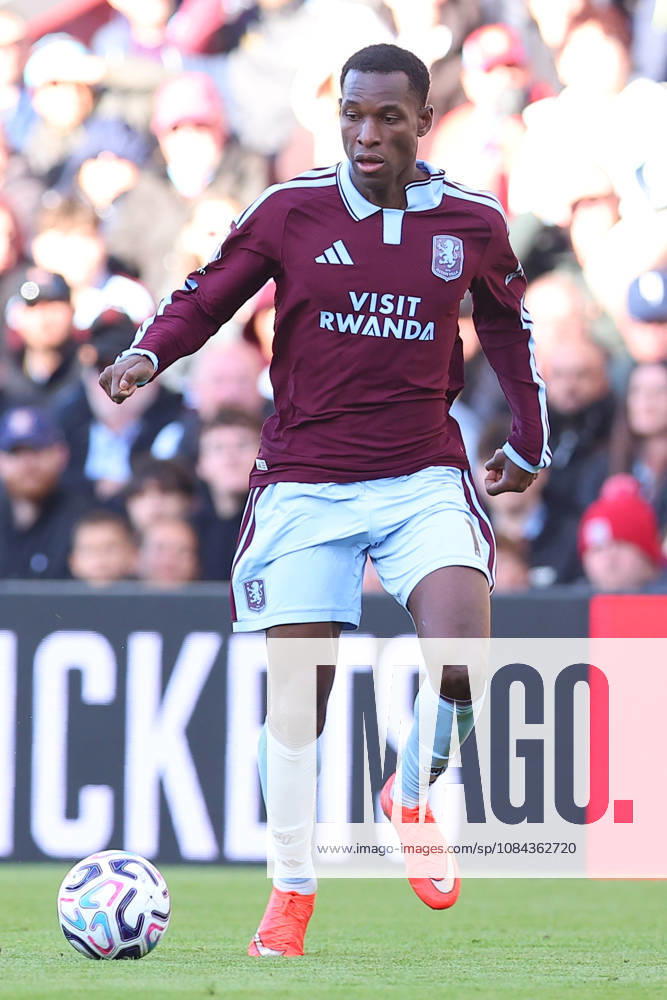 Aston Villa v Brentford, Premier League Nicolas Jackson of Aston Villa during the Aston Villa v Brentford Premier League match at Villa Park, Birmingham, England on 10 October 2026 Credit: Ryan Crockett Every Second Media Editorial use only. All images are copyright Every Second Media Limited. No images may be reproduced without prior permission. All rights reserved. Premier League and Football League images are subject to licensing agreements with Football DataCo Limited. see https: www.football-dataco.com