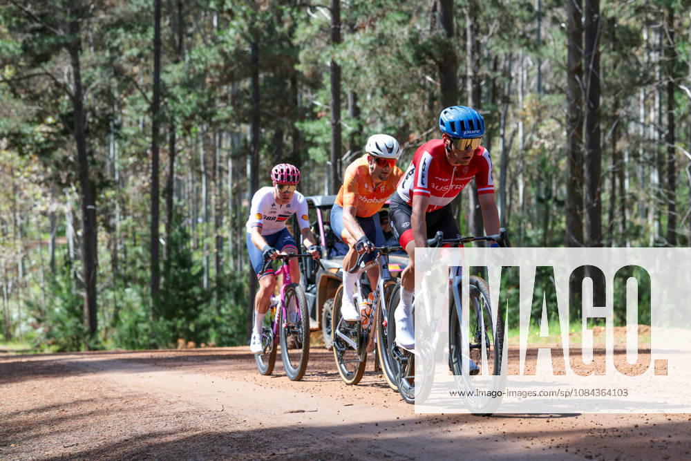 2026 UCI Gravel World Championships Picture by James Raison SWpix.com - 11 10 2026 - Cycling - 2026 UCI Gravel World Championships - Nannup, Western Australia, Australia - Mens Elite - Lukas Pöstlberger (Austria), Peter Schulting (Netherlands), Jenson Young (Great Britain)