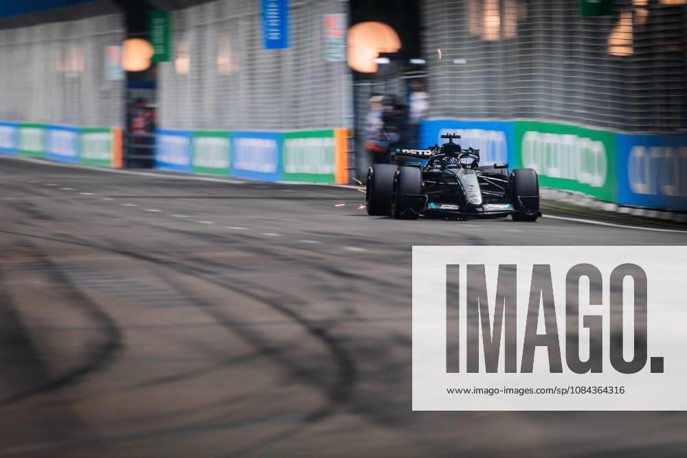 2026 Formula One Singapore Grand Prix Marina Bay Street Circuit, Singapore, Singapore. 10.October.2026; George Russell of Great Britain and Mercedes-AMG PETRONAS F1 Team during qualifying Formula One Singapore Grand Prix Singapore Marina Bay Street Circuit Singapore
