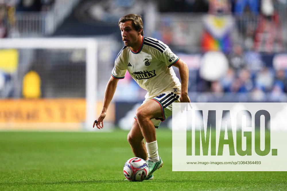 Philadelphia Union Midfielder Indiana Vassilev (19) controls the ball during the first half of an MLS, Fussball Herren, USA match against Real Salt Lake at Subaru Park in Chester, Pennsylvania. CSM MLS 2026: Union Vs Salt Lake OCT 10 - ZUMAc04_ 20261010_zma_c04_338