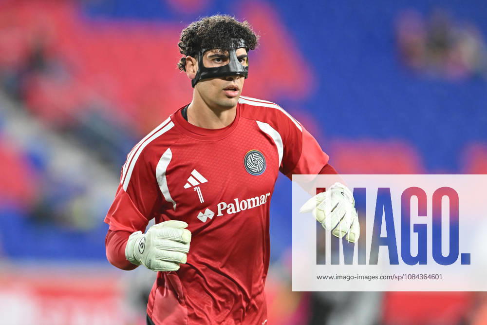 Harrison, New Jersey United States of America. 10 Oct, 2026. San Diego FC goalkeeper CJ DOS SANTOS (1) in action at Sports Illustrated Stadium New York defeats San Diego 4 to 1. Credit: , Jr. Zuma Press Harrison United States of America - ZUMAa301 20261010_aaf_a301_022