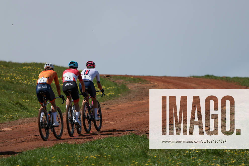 2026 UCI Gravel World Championships Picture by James Raison SWpix.com - 11 10 2026 - Cycling - 2026 UCI Gravel World Championships - Nannup, Western Australia, Australia - Mens Elite - Lukas Pöstlberger (Austria), Peter Schulting (Netherlands), Jenson Young (Great Britain)