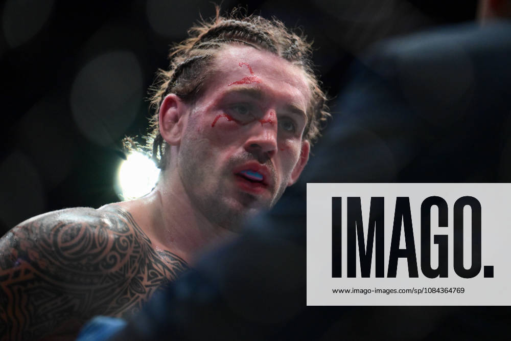 BRENDAN ALLEN defeats CHRISTIAN LEROY DUNCAN by submission (rear-naked choke) at 2:46 of Round 5 during UFC Fight Night night the Meta APEX in Las Vegas. Las Vegas USA - ZUMAo117 20261010_zsp_o117_046