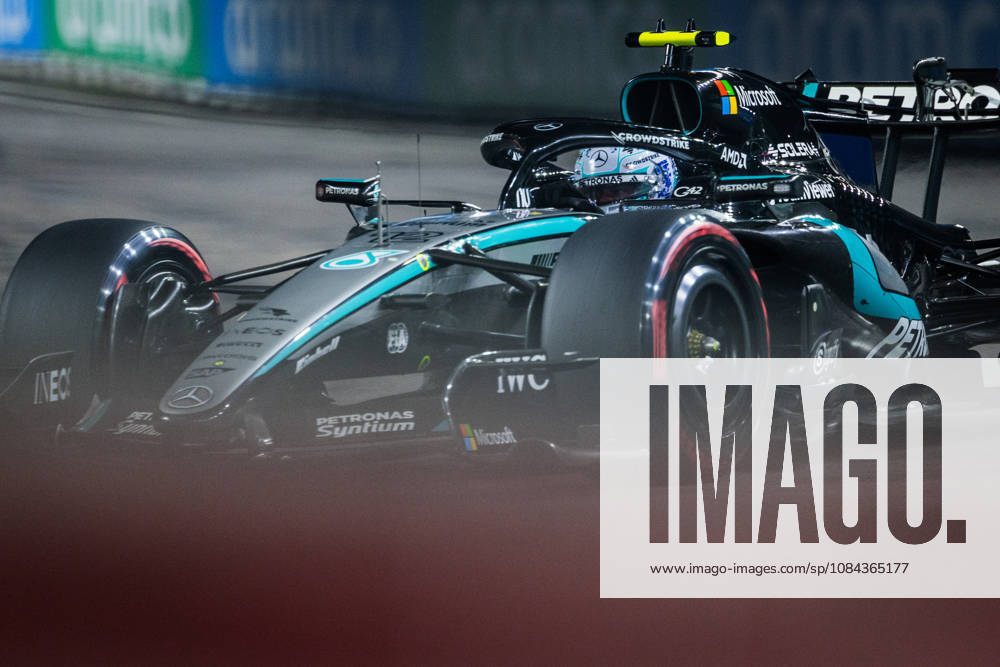 Marina Bay Street Circuit, Singapore, Singapore. 10.October.2026; Andrea Kimi Antonelli of Italy and Mercedes-AMG PETRONAS F1 Team during qualifying Formula One Singapore Grand Prix aflo_354967798 JayxHiranox