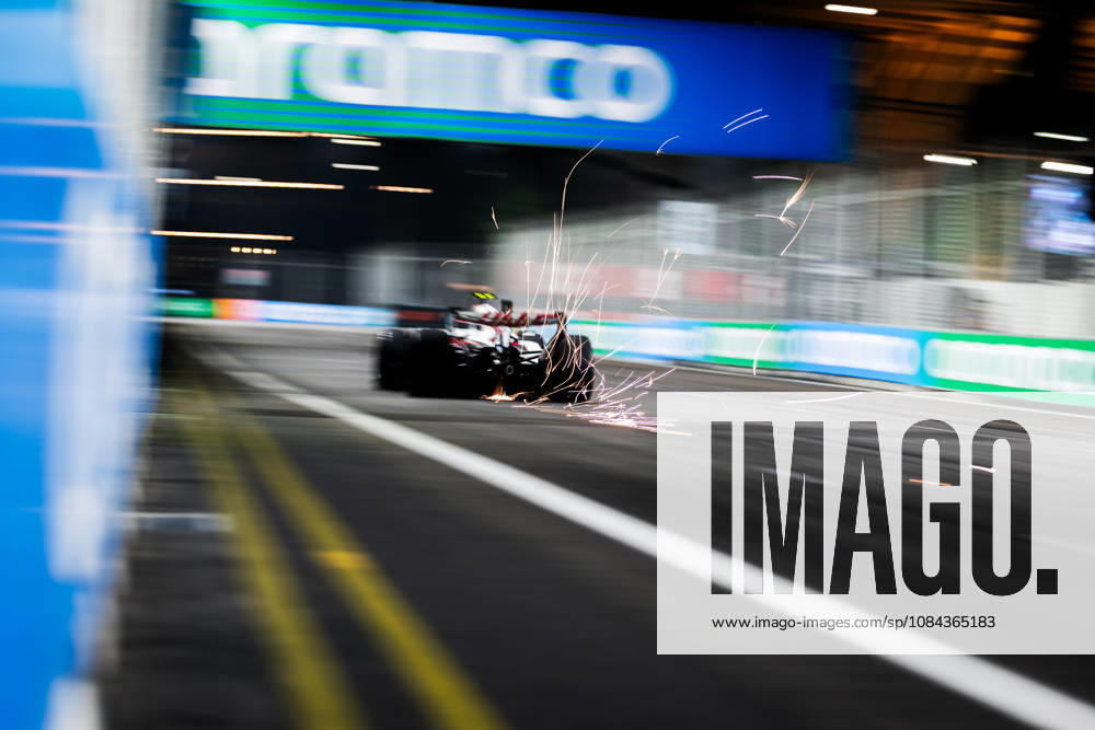Marina Bay Street Circuit, Singapore, Singapore. 10.October.2026; Oliver Bearman of Great Britain and TGR Haas F1 Team during qualifying Formula One Singapore Grand Prix aflo_354967801 JayxHiranox