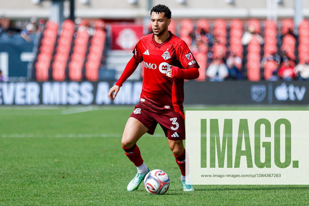 Toronto FC v CF Montreal Matheus Pereira 3 of Toronto FC runs with the ball during a Major League Soccer game between Toronto FC and CF Montreal at BMO Field in Toronto, Ontario, Canada, on October 10, 2026. Toronto Ontario Canada