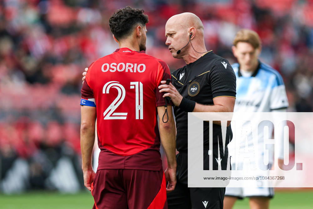 Toronto FC v CF Montreal Referee Allen Chapman talks with Jonathan Osorio 21 of Toronto FC during a Major League Soccer game between Toronto FC and CF Montreal at BMO Field in Toronto, Ontario, Canada, on October 10, 2026. Toronto Ontario Canada