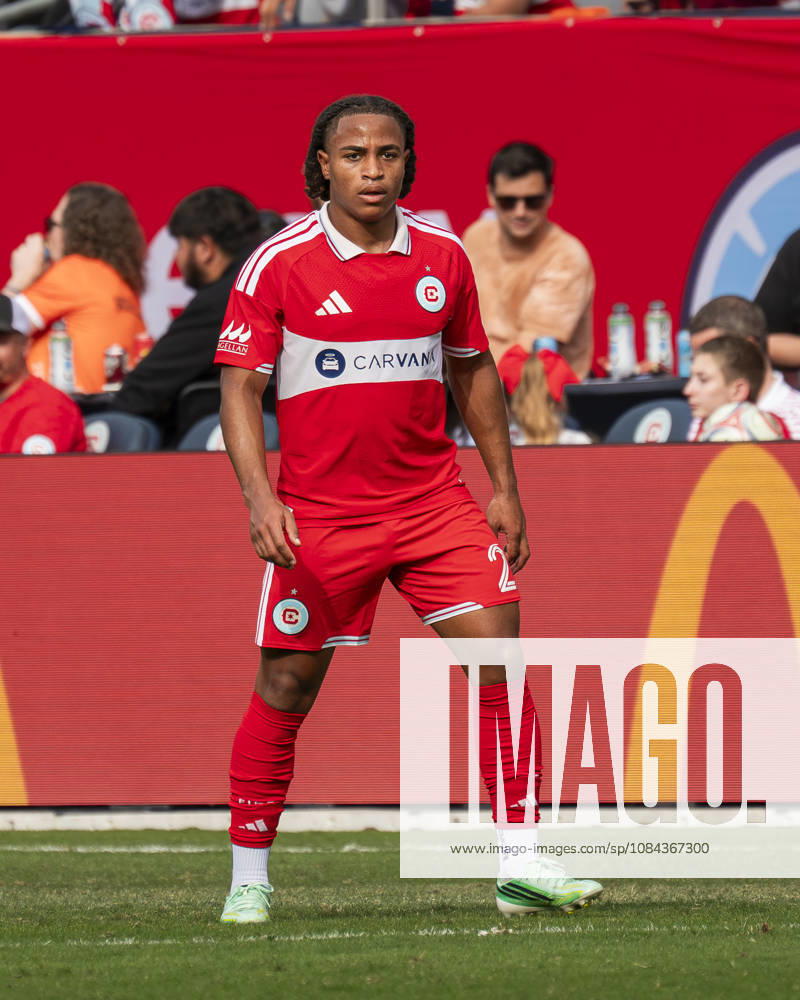 Chicago Fire FC V New York City FC - MLS, Fussball Herren, USA - October 10, 2026 Leonardo Barroso ( 2) of Chicago Fire FC waits for a pass during the match between Chicago Fire FC and New York City FC at Soldier Field Stadium in Chicago, United States, on October 10, 2026. Chicago IL United States