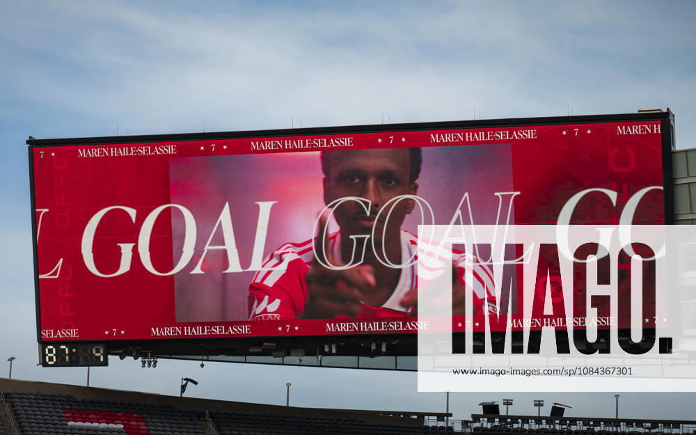 Chicago Fire FC V New York City FC - MLS, Fussball Herren, USA - October 10, 2026 The scoreboard displays the score after Maren Haile-Selassie ( 7) of Chicago Fire FC scores the go-ahead goal during the match between Chicago Fire FC and New York City FC at Soldier Field Stadium in Chicago, United States, on October 10, 2026. Chicago IL United States