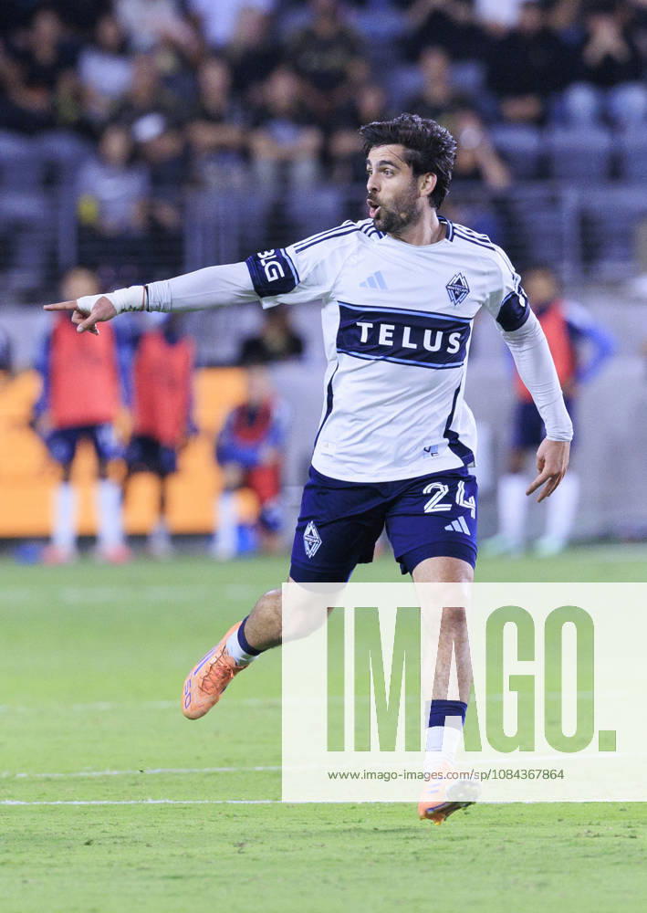 Brian White 24 of the Vancouver Whitecaps during their regular season MLS, Fussball Herren, USA game against the Los Angeles Football Club on Saturday October 10, 2026 at the BMO Stadium in Los Angeles, California. LAFC tie with Whitecaps, 1-1. ARIANA RUIZ PI Los Angeles USA - ZUMAp124 20261010_zaa_p124_020