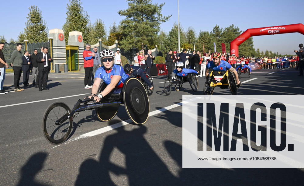 Presidential Run in Ankara ANKARA, TURKIYE - OCTOBER 11: Athletes, including wheelchair racers, compete during the Presidential Run, organized by the Turkish Athletics Federation, in Ankara, Turkiye, on October 11, 2026. Utku Ucrak Anadolu Ankara Turkey. Editorial use only. Please get in touch for any other usage.