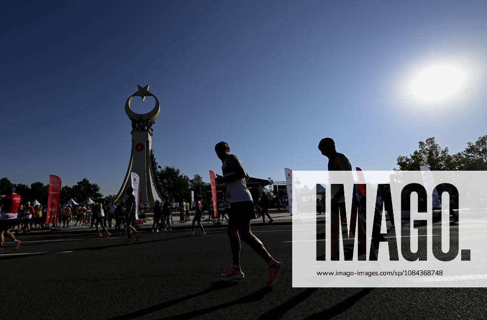 Presidential Run in Ankara ANKARA, TURKIYE - OCTOBER 11: Athletes compete during the Presidential Run, organized by the Turkish Athletics Federation in Ankara, Turkiye, on October 11, 2026. Utku Ucrak Anadolu Ankara Turkey. Editorial use only. Please get in touch for any other usage.