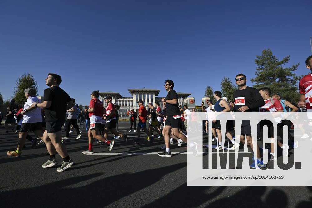 Presidential Run in Ankara ANKARA, TURKIYE - OCTOBER 11: Athletes compete during the Presidential Run, organized by the Turkish Athletics Federation in Ankara, Turkiye, on October 11, 2026. Utku Ucrak Anadolu Ankara Turkey. Editorial use only. Please get in touch for any other usage.