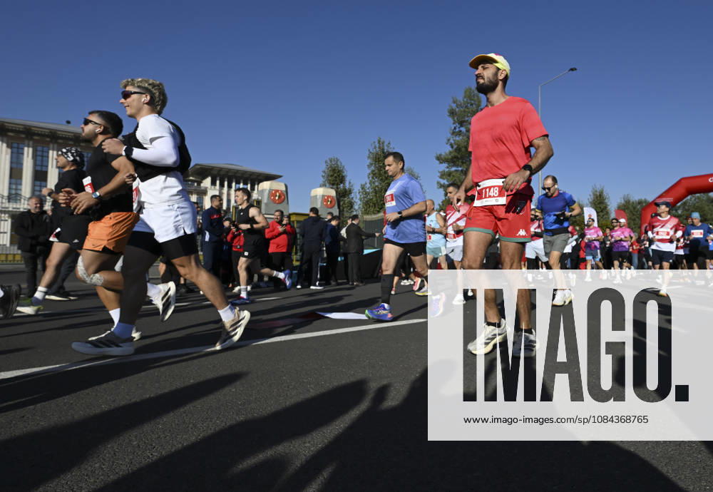 Presidential Run in Ankara ANKARA, TURKIYE - OCTOBER 11: Athletes compete during the Presidential Run, organized by the Turkish Athletics Federation in Ankara, Turkiye, on October 11, 2026. Utku Ucrak Anadolu Ankara Turkey. Editorial use only. Please get in touch for any other usage.