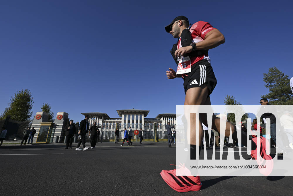 Presidential Run in Ankara ANKARA, TURKIYE - OCTOBER 11: Athletes compete during the Presidential Run, organized by the Turkish Athletics Federation in Ankara, Turkiye, on October 11, 2026. Utku Ucrak Anadolu Ankara Turkey. Editorial use only. Please get in touch for any other usage.