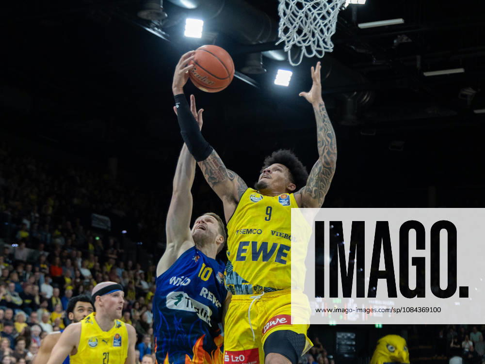 EWE Baskets Oldenburg Takes on Phoenix Hagen; Tylan Pope: EWE Baskets Oldenburg vs. Phoenix Hagen, Basketball, BBL, October 10, 2026, Oldenburg
