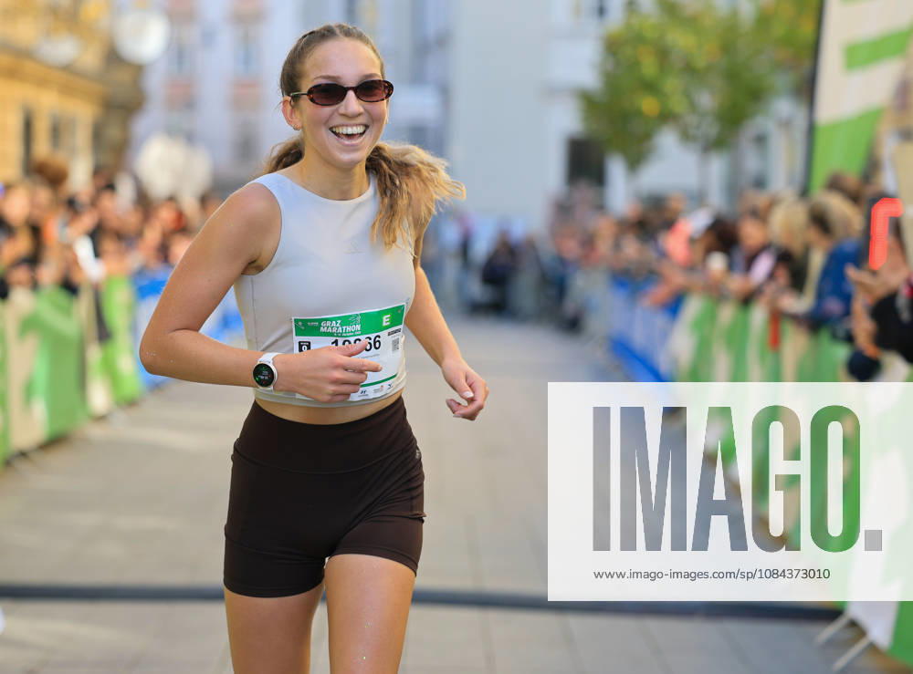 RUNNING - Graz Marathon 2026 GRAZ,AUSTRIA,11.OCT.26 - RUNNING - Graz Marathon. Image shows Lisa Kumpitsch. Keywords: medal.. GEPAxpictures xWolfgangxGrebien