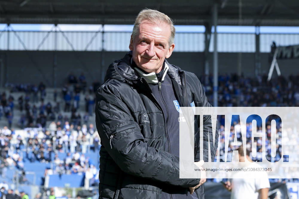 Coach Petrik Sander of 1 FC Magdeburg smiles during the 2. Bundesliga match between 1 FC Magdeburg and Hannover 96, Avnet Arena on October 10, 2026, in Magdeburg, Germany. Photo by Marco Steinbrenner, DeFodi Images. Coach Petrik Sander of 1 FC Magdeburg smiles during the 2nd Bundesliga match between 1 FC Magdeburg and Hannover 96 at Avnet Arena on October 10, 2026 in Magdeburg, Germany. Photo by Marco Steinbrenner, DeFodi Images. DFB and DFL regulations prohibit any use of photographs as image sequences and or quasi-video. Photo by Marco Steinbrenner, DeFodi Images.