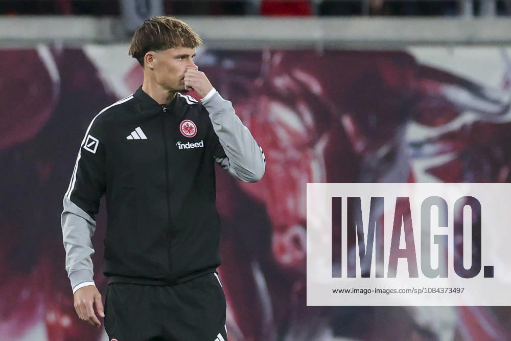 Robin Koch of Eintracht Frankfurt looks disappointed during the Bundesliga match between RB Leipzig and Eintracht Frankfurt, Red Bull Arena on October 10, 2026, in Leipzig, Germany. Photo by Marco Steinbrenner, DeFodi Images. Robin Koch of Eintracht Frankfurt looks dejected during the Bundesliga match between RB Leipzig and Eintracht Frankfurt at Red Bull Arena on October 10, 2026 in Leipzig, Germany. Photo by Marco Steinbrenner, DeFodi Images. DFB and DFL regulations prohibit any use of photographs as image sequences and or quasi-video. Photo by Marco Steinbrenner, DeFodi Images.