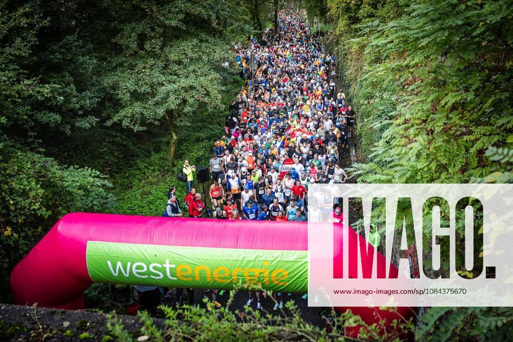 Marathon at Lake Baldeney in Essen ** FOR ** **On Sunday morning, October 11, 2026, around 1,200 runners will set out on a two-lap course around Lake Baldeney during the marathon. Germany, North Rhine-Westphalia, Essen. Copyright MartinxMöller