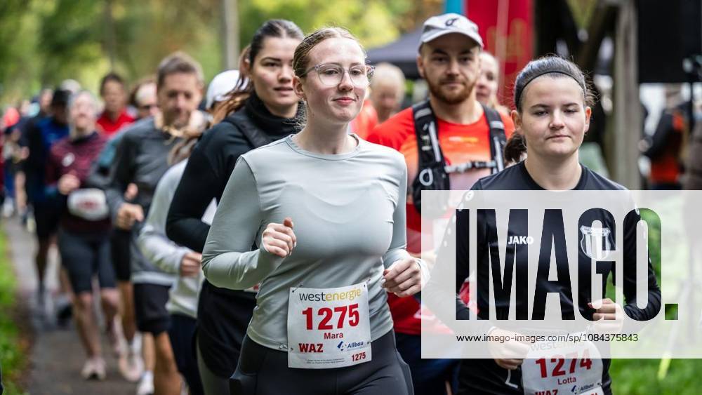 Marathon at Lake Baldeney in Essen ** FOR ** **On Sunday morning, October 11, 2026, approximately 1,800 runners will set out on a course of just over 18 kilometers around the lake as part of the supporting program for the Baldeneysee Marathon. Germany NRW Essen Copyright MartinxMöller
