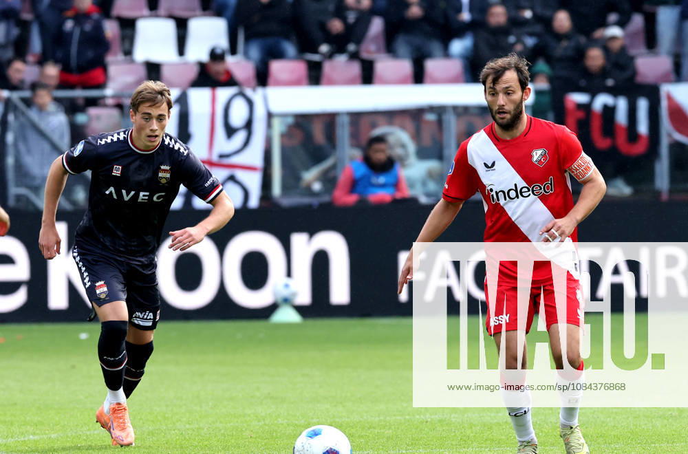 UTRECHT FC Utrecht midfielder Joris van Overeem with Willem II midfielder Uriel van Aalst U during the Vriendenloterij Eredivisie match between FC Utrecht and Willem II at Stadion Galgenwaard on October 11, 2026, in Utrecht, the Netherlands PETER LOUS EYE4IMAGES DeFodi Images
