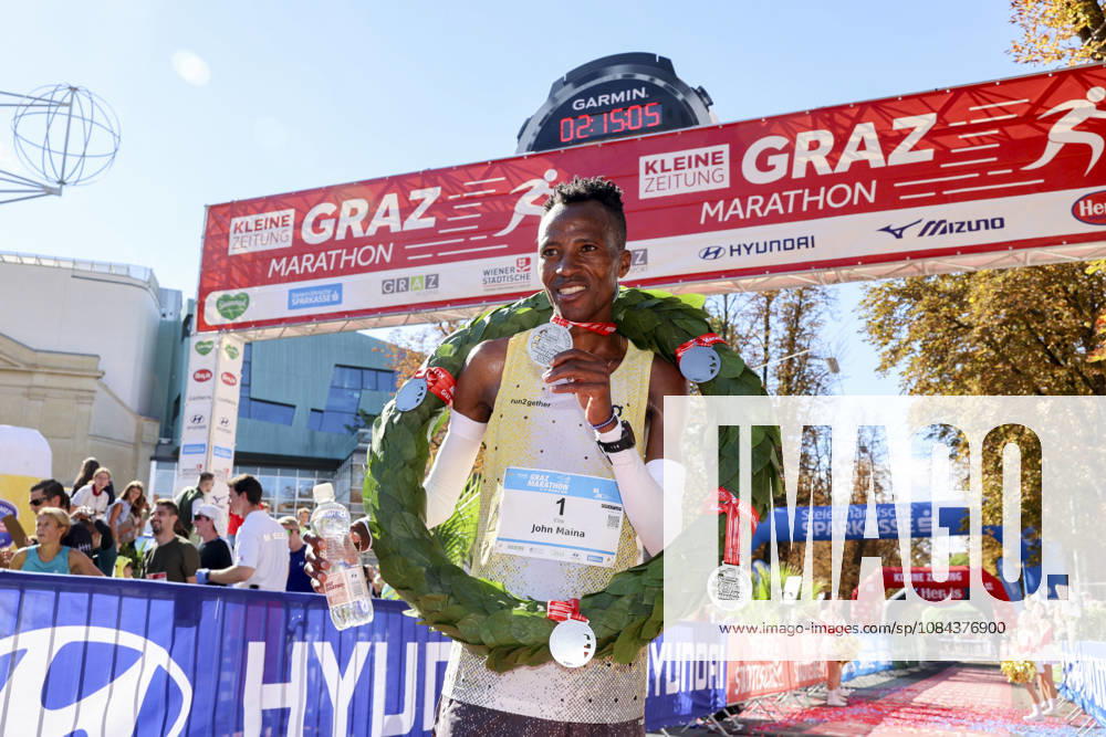 RUNNING - Graz Marathon 2026 GRAZ,AUSTRIA,11.OCT.26 - RUNNING - Graz Marathon. Image shows the rejoicing of John Maina Ndirangu (KEN). Keywords: medal. GEPAxpictures xWolfgangxGrebien