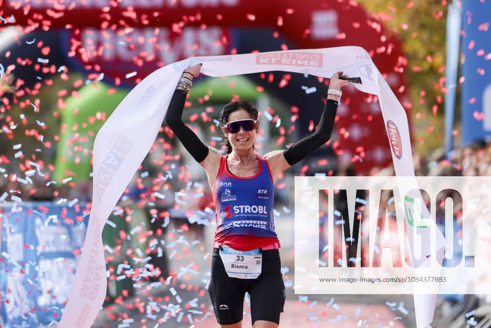 RUNNING - Graz Marathon 2026 GRAZ,AUSTRIA,11.OCT.26 - RUNNING - Graz Marathon. Image shows the rejoicing of Bianca Ederer (AUT). GEPAxpictures xMatthiasxTrinkl