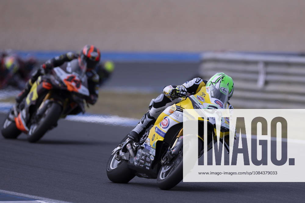ESTORIL, PORTUGAL - OCTOBER 11: Lorenzo Baldassarri of Italy and Team Goeleven competes during the Superpole Race during day three of the World Superbikes Estoril Round at Circuito Estoril on October 11, 2026 in Estoril, Portugal Cascais Portugal - ZUMAl192 20261011_zsp_l192_053