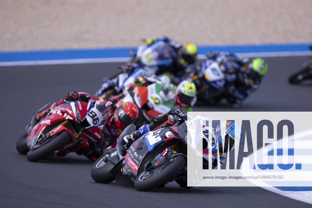 ESTORIL, PORTUGAL - OCTOBER 11: Miguel Oliveira of Portugal and Rokit BMW Motored WorldSBK Team competes during the Superpole Race during day three of the World Superbikes Estoril Round at Circuito Estoril on October 11, 2026 in Estoril, Portugal Cascais Portugal - ZUMAl192 20261011_zsp_l192_059