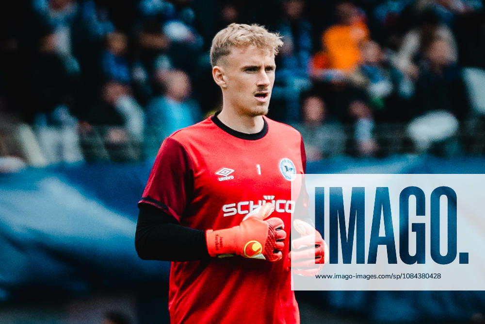 Bochum, Germany October 11, 2026 2. Bundesliga 2026–2027 Matchday 7 VfL Bochum 1848 vs. DSC Arminia Bielefeld Pictured: Goalkeeper Jonas Kersken DSC DFL DFB regulations prohibit any use of photographs as image sequences and or quasi-video Vonovia Ruhrstadion, North Rhine-Westphalia
