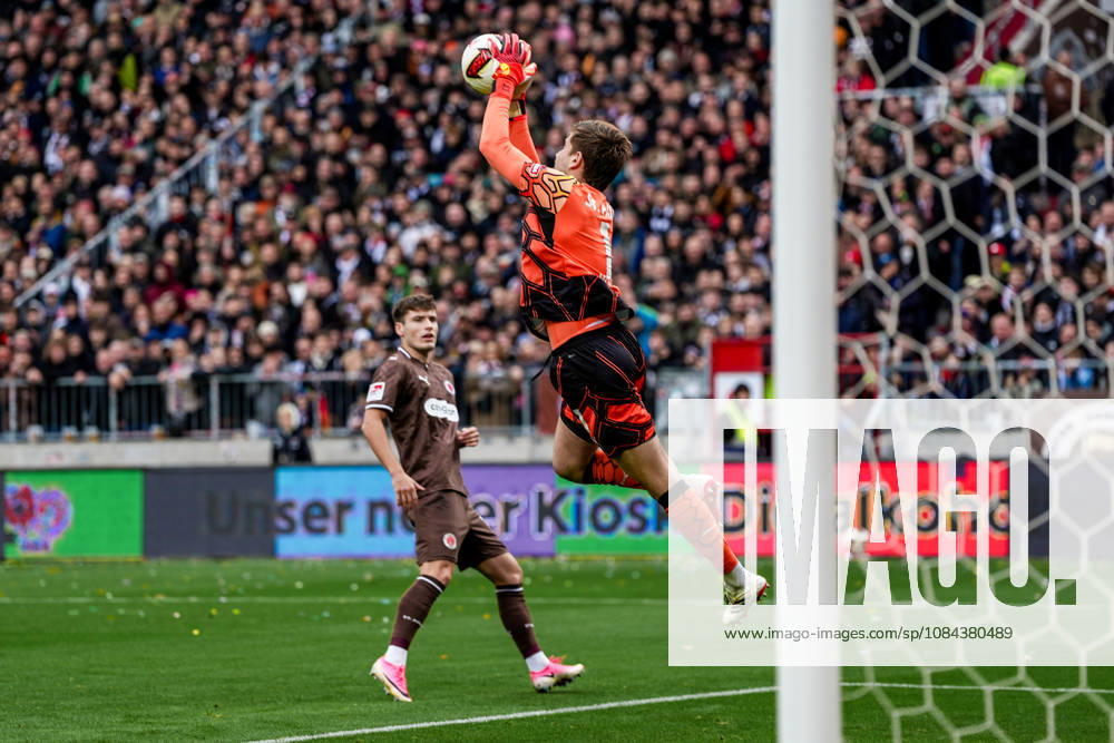 Germany Soccer 2. Bundesliga 2026–27, Matchday 7: FC St. Pauli vs. Karlsruher SC, Millerntor Stadium, Hamburg, St. Pauli, Ben Voll, FC St. Pauli, 1