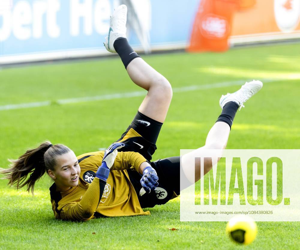 ZEIST - Femke Liefting during a training session of the Dutch women s football team in preparation for the World Cup qualifying match against Hungary. SANDER KONING ANP ANPxSportx IVx 572121795 originalFilename: 572121795
