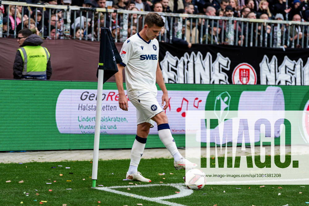 Germany Soccer 2. Bundesliga 2026–27, Matchday 7: FC St. Pauli vs. Karlsruher SC, Millerntor Stadium, Hamburg, St. Pauli, Marvin Wanitzek, Karlsruher SC, 10, corner kick