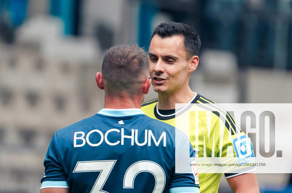 Germany Soccer 2. Bundesliga 2026–2027, Matchday 7: VfL Bochum vs. Arminia Bielefeld at Vonovia Ruhrstadion in Bochum; Referees: Konrad Oldhafer and Maximilian Wittek; VfL Bochum, 32