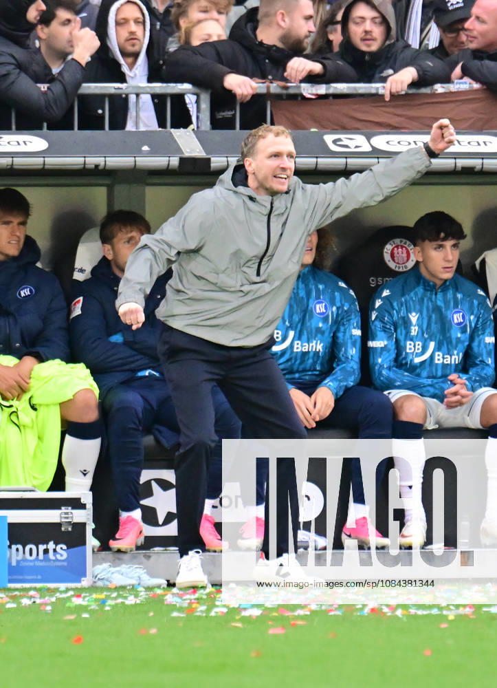 GER Soccer, Men, 2nd Division, Matchday 5, 2026–2027 Season, Hamburg, FC St. Pauli vs. Karlsruher SC Coach Maximilian Senft Karlsruhe DFB DFL regulations prohibit any use of photographs as image sequences and or quasi-video Hamburg Millerntorstadion Hamburg Germany