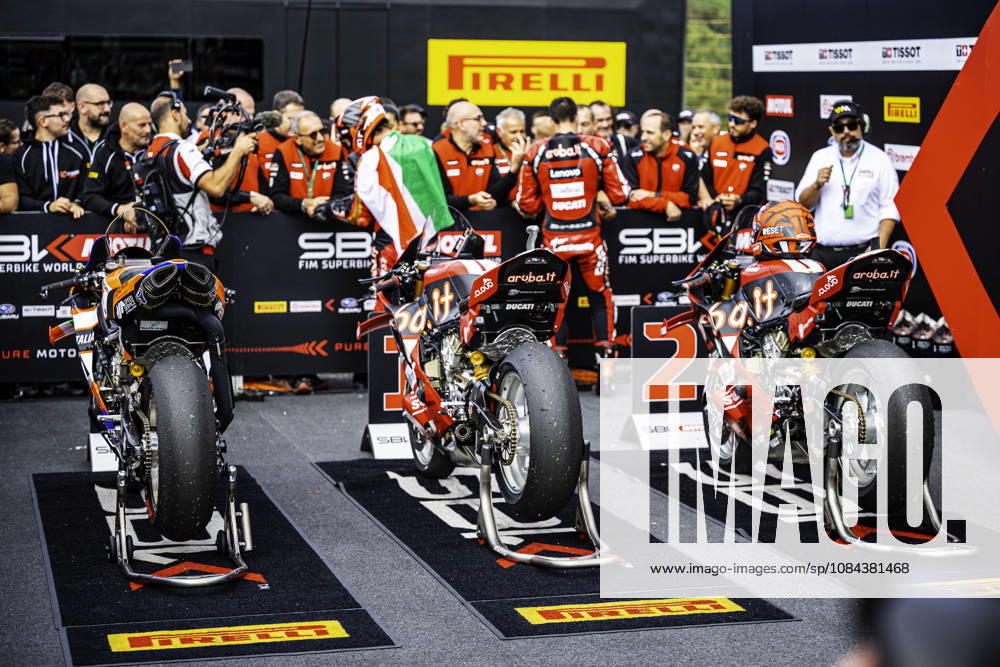 The Podium during the Tissot Superpole Race of the FIM Superbike World Championship, WM, Weltmeisterschaft at Circuito Estoril on October 11, 2026 in Cascais, Portugal. Cascais Portugal - ZUMAr200 20261011_zsp_r200_034