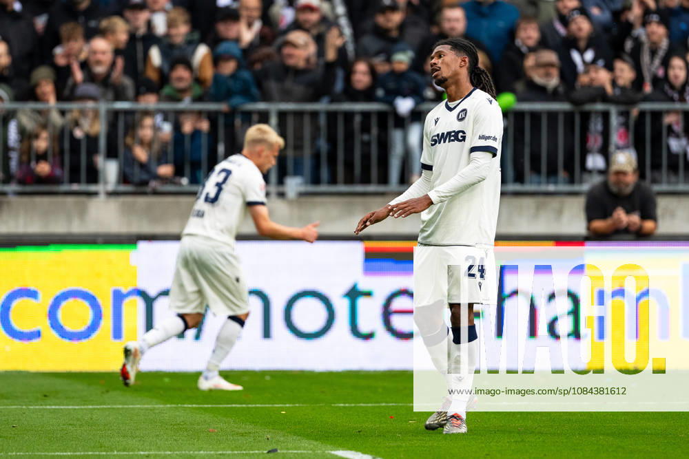 Sandro Tremoulet, Karlsruher SC, 24, disappointed; Disappointment, GER, FC St. Pauli vs. Karlsruher SC, Soccer, 2. Bundesliga, Matchday 7, 2026–2027 Season, October 11, 2026 DFL regulations prohibit any use of photographs as image sequences and or quasi-video, GER, FC St. Pauli vs. Karlsruher SC, soccer, 2. Bundesliga, Matchday 7, 2026–2027 season, October 11, 2026, Hamburg