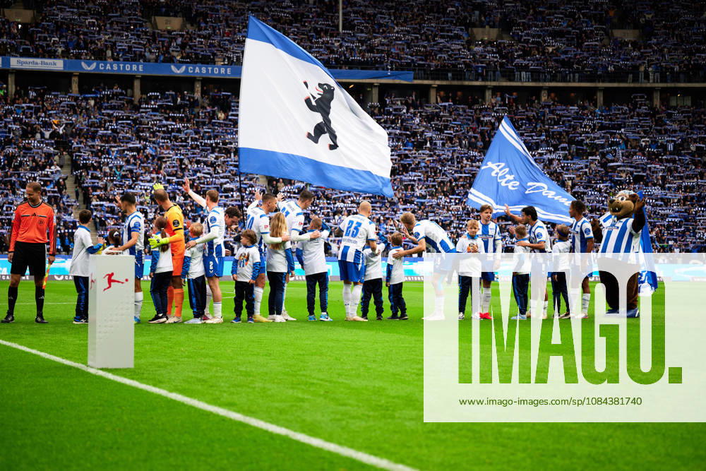 Atmosphere at the Olympic Stadium in Berlin, Hertha fans, kids, GER, Hertha BSC vs. SPVGG Greuther Fürth, 2. Bundesliga, 2026–27 season, Matchday 7, October 11, 2026 DFL regulations prohibit any use of photographs as image sequences and or quasi-video GER, Hertha BSC vs. SPVGG Greuther Fürth, 2. Bundesliga, 2026–27 season, Matchday 7, October 11, 2026, Berlin