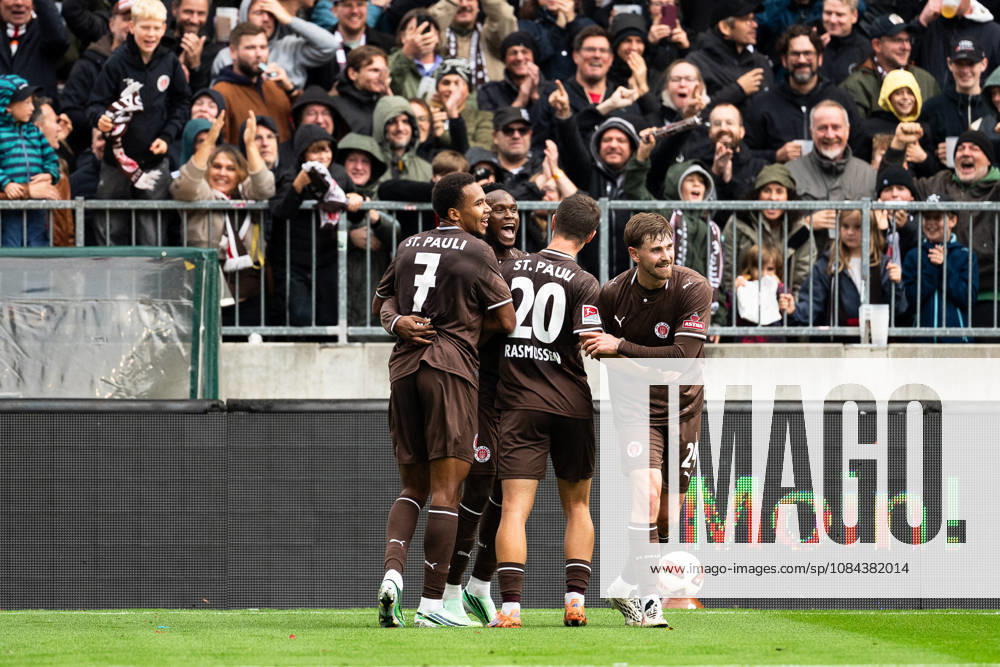 Goal to make it 1–0: Abdoulie Ceesay (FC St. Pauli), 09, celebrates with Youssoupha Niang (FC St. Pauli), 07, Mathias Rasmussen (FC St. Pauli), 20, and Connor Metcalfe (FC St. Pauli), 24, GER, FC St. Pauli vs. Karlsruher SC, soccer, 2. Bundesliga, Matchday 7, 2026–2027 season, October 11, 2026 DFL regulations prohibit any use of photographs as image sequences and or quasi-video, GER, FC St. Pauli vs. Karlsruher SC, soccer, 2. Bundesliga, Matchday 7, 2026–2027 season, October 11, 2026, Hamburg